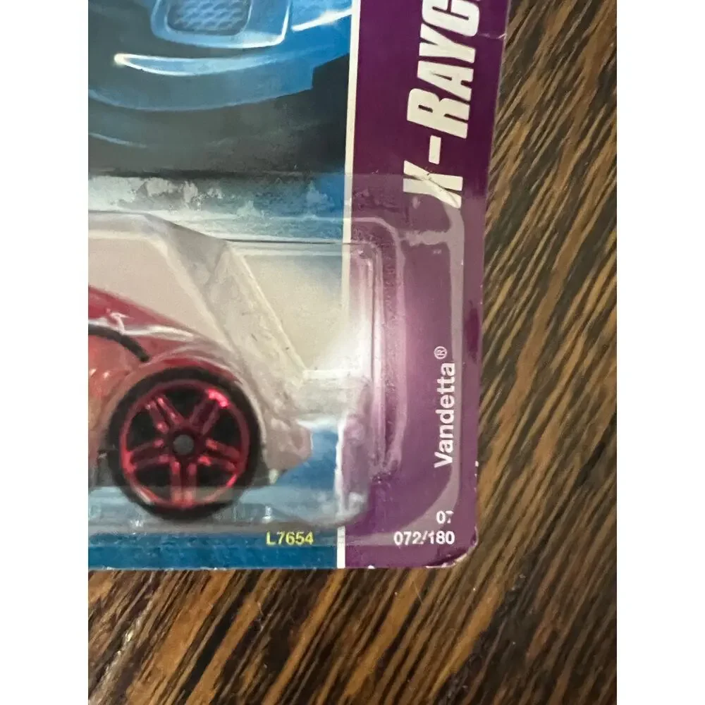 Hot Wheels 2007 X-Raycer 04 Vendetta Glow In Dark Diecast Car Translucent New